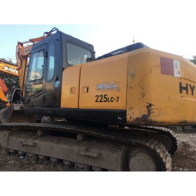 现代225-7二手挖掘机市场