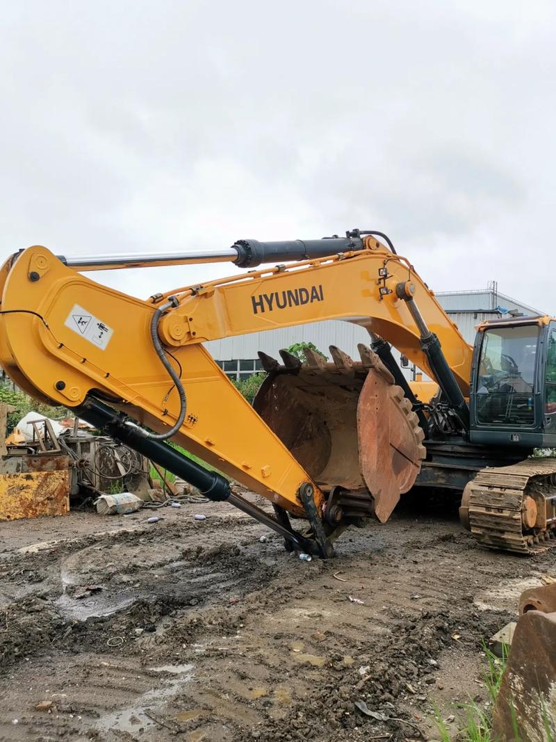 现代485vs二手挖掘机#挖掘机 #二手挖机 #现代挖掘机